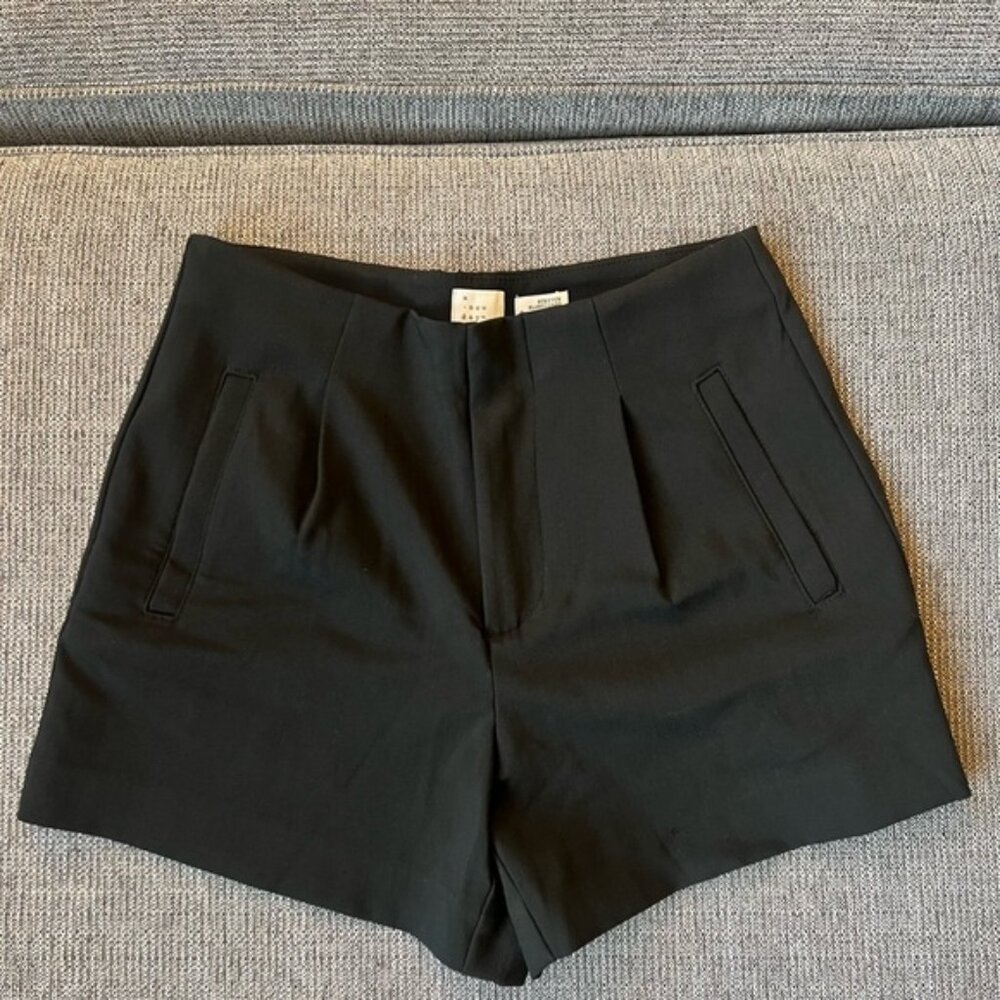 A New Day Women’s Midi Shorts Stretch Size 4 Black Tailored Dress Shorts Pockets